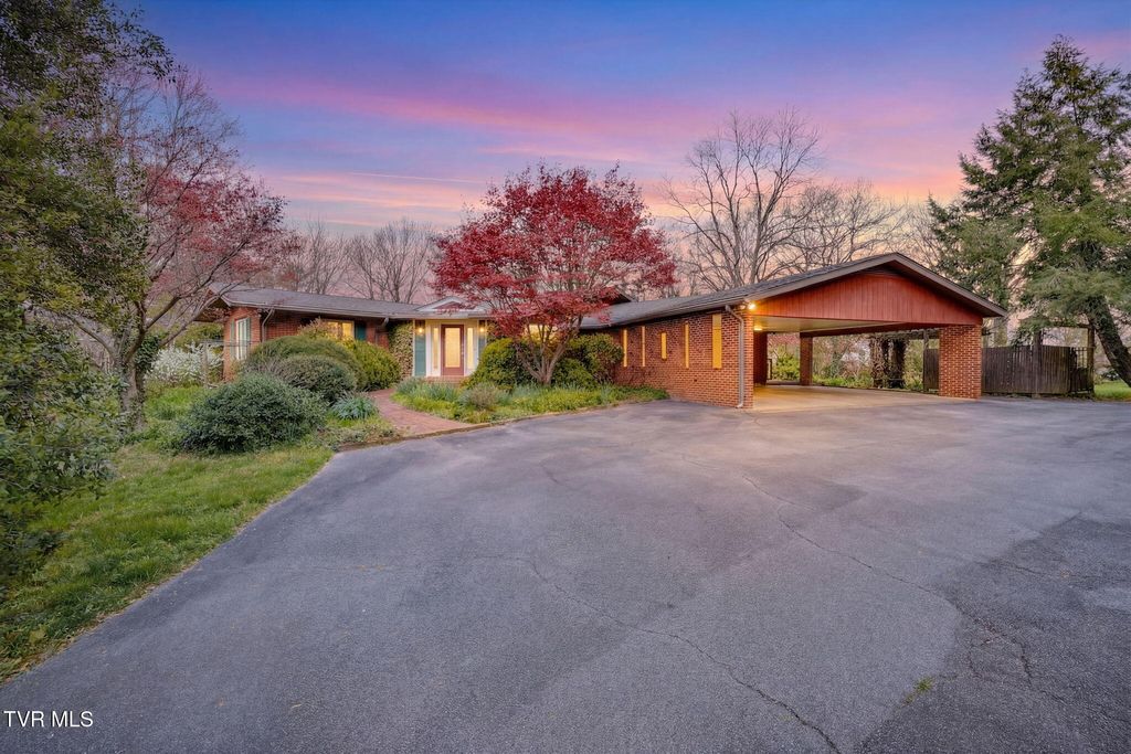 Photo of 1939 Riverport Road, Kingsport, TN 37660 (MLS # 9994882)