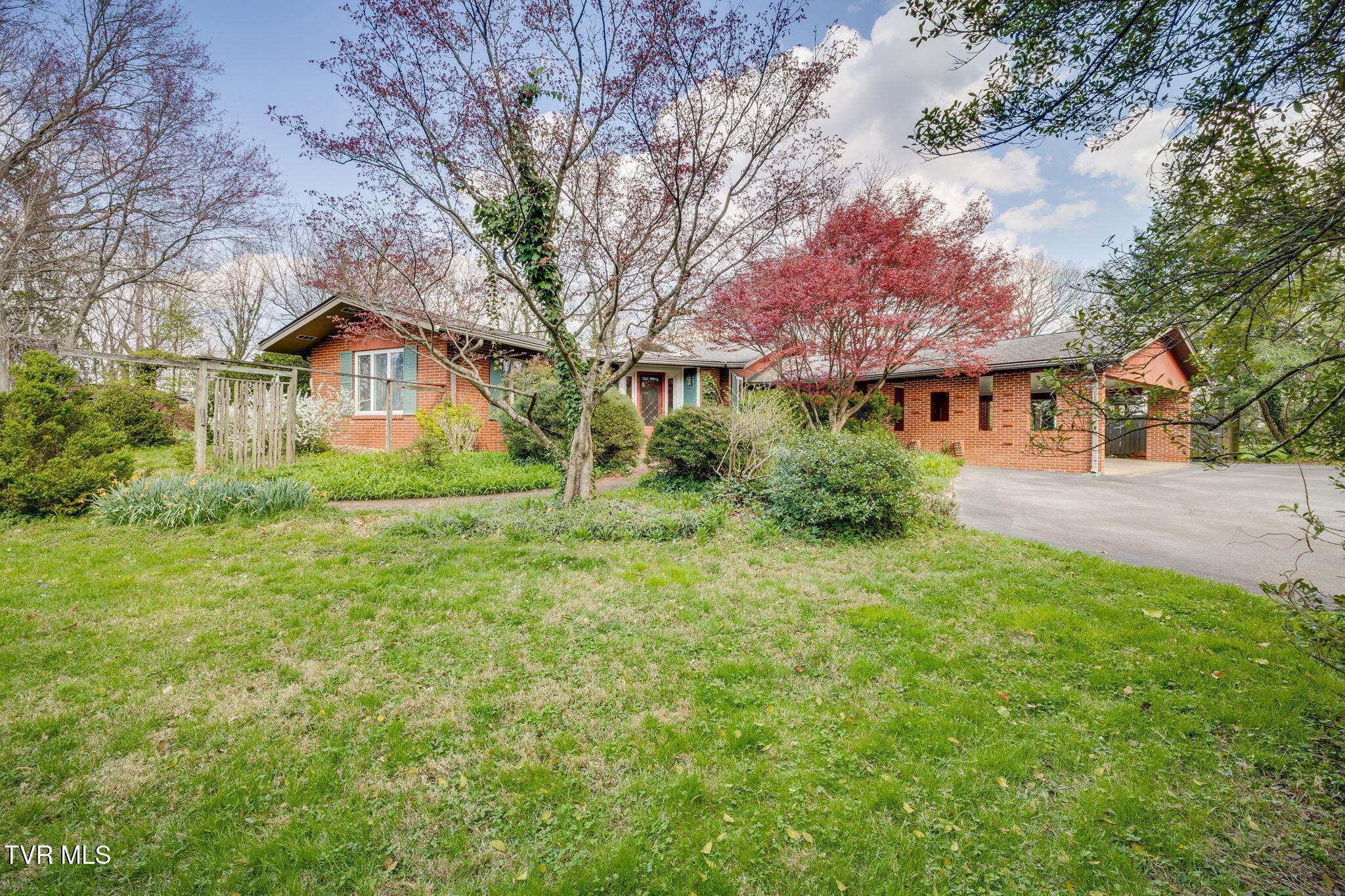 1939 Riverport Road