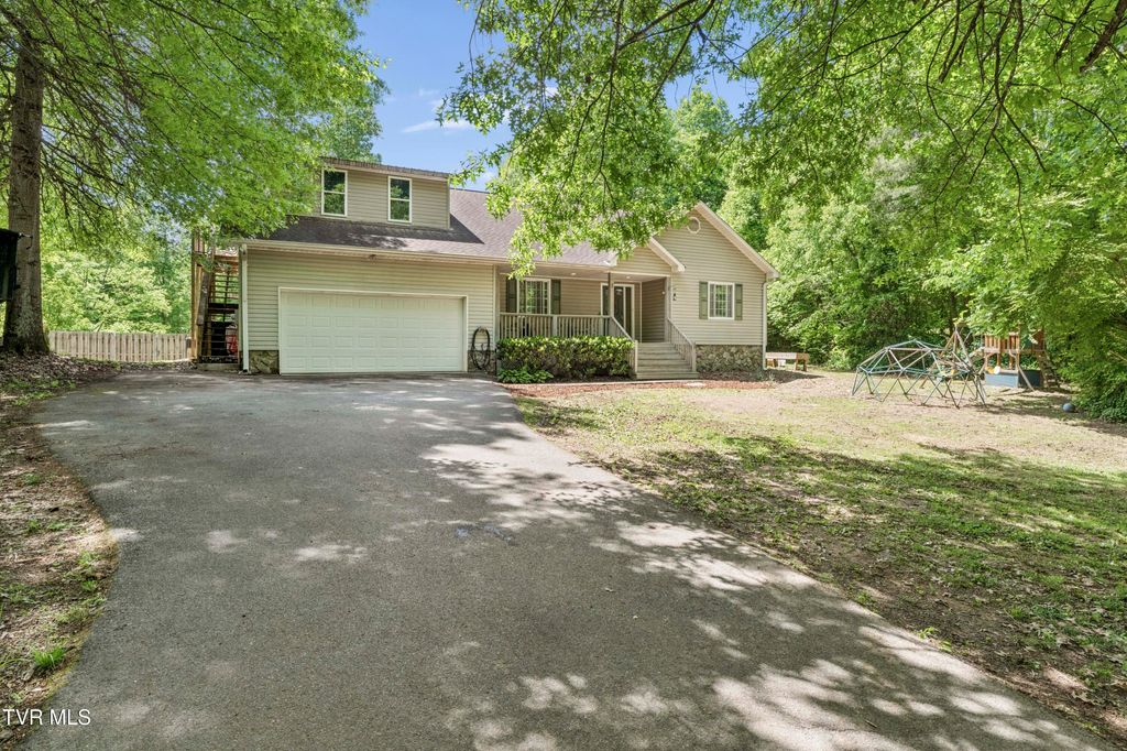 Photo of 131 Olgia Lane, Johnson City, TN 37604 (MLS # 9994817)