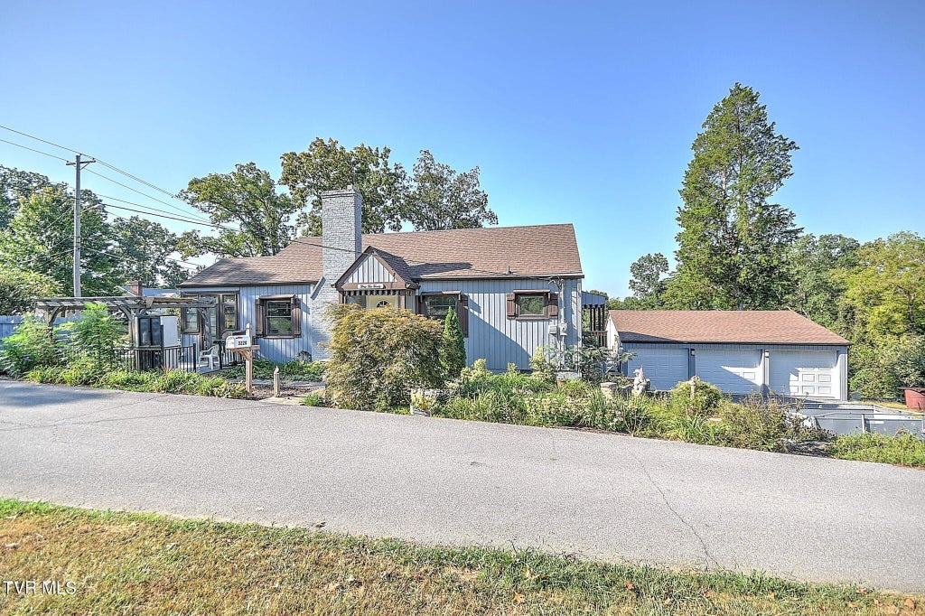 Photo of 3220 Ashley Street, Kingsport, TN 37664 (MLS # 10001068)
