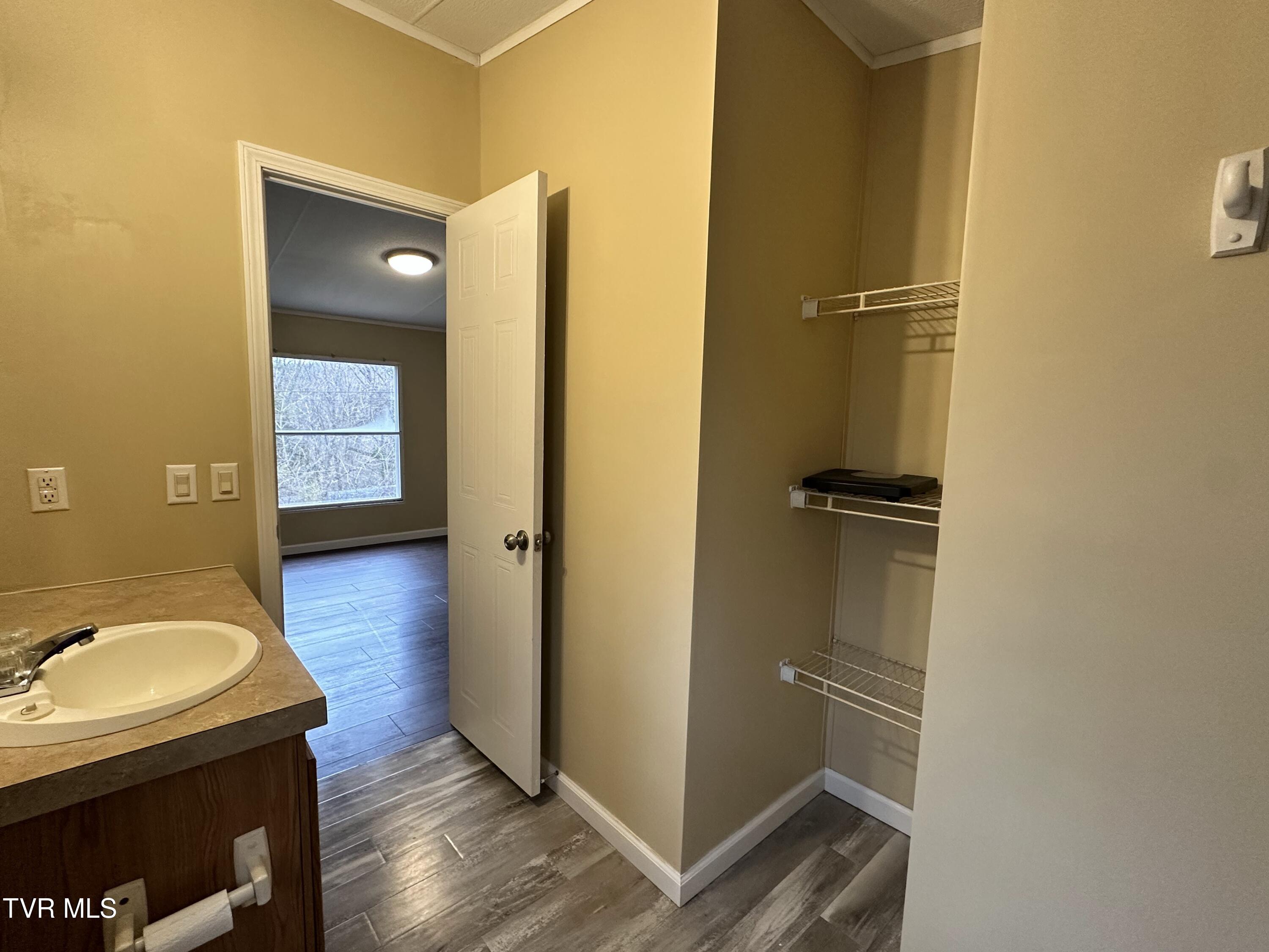 108 Cradic Drive, Rogersville, Tennessee image 8