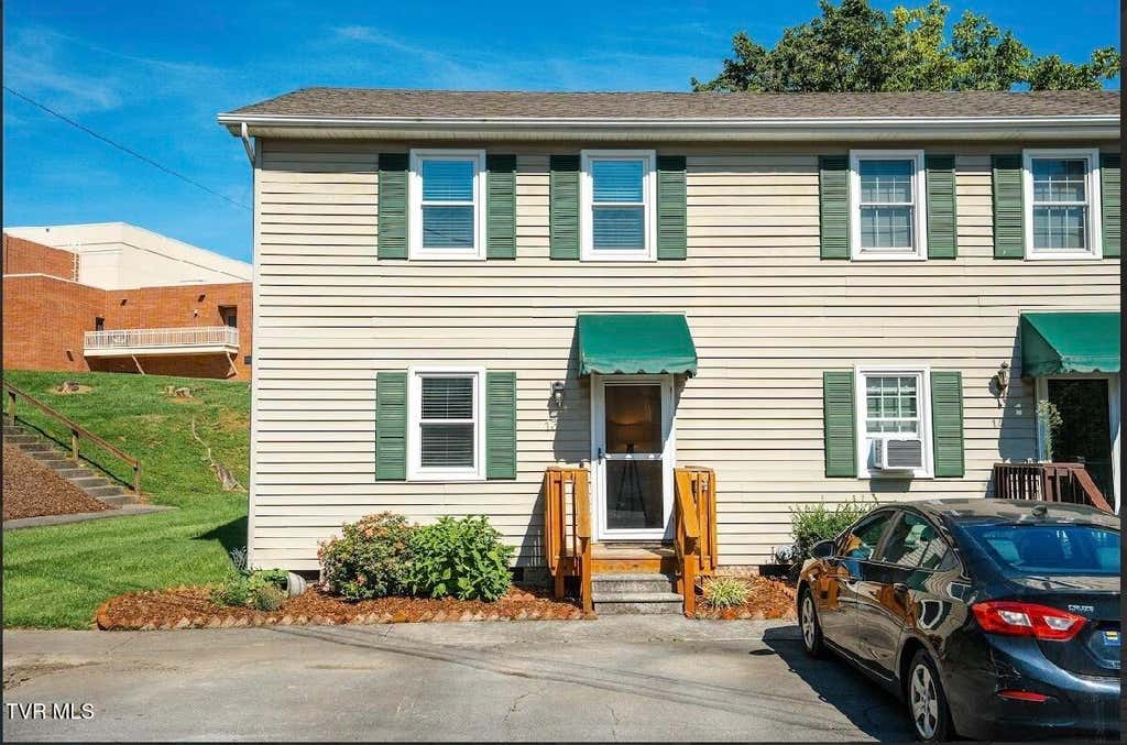 Photo of 613 Spring Hill Road #Apt 13, Johnson City, TN 37604 (MLS # 9999905)