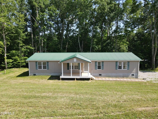 5890 ACCOMACK RD, SAINT PAUL, VA 24283 - Image f46ea18f1c01c2883a667bdc78dfd322/2875585281