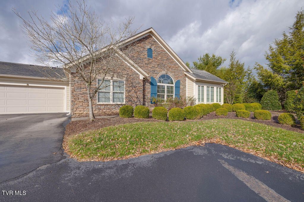 Photo of 1682 Hatterdale Farm Road, Blountville, TN 37617 (MLS # 9988784)