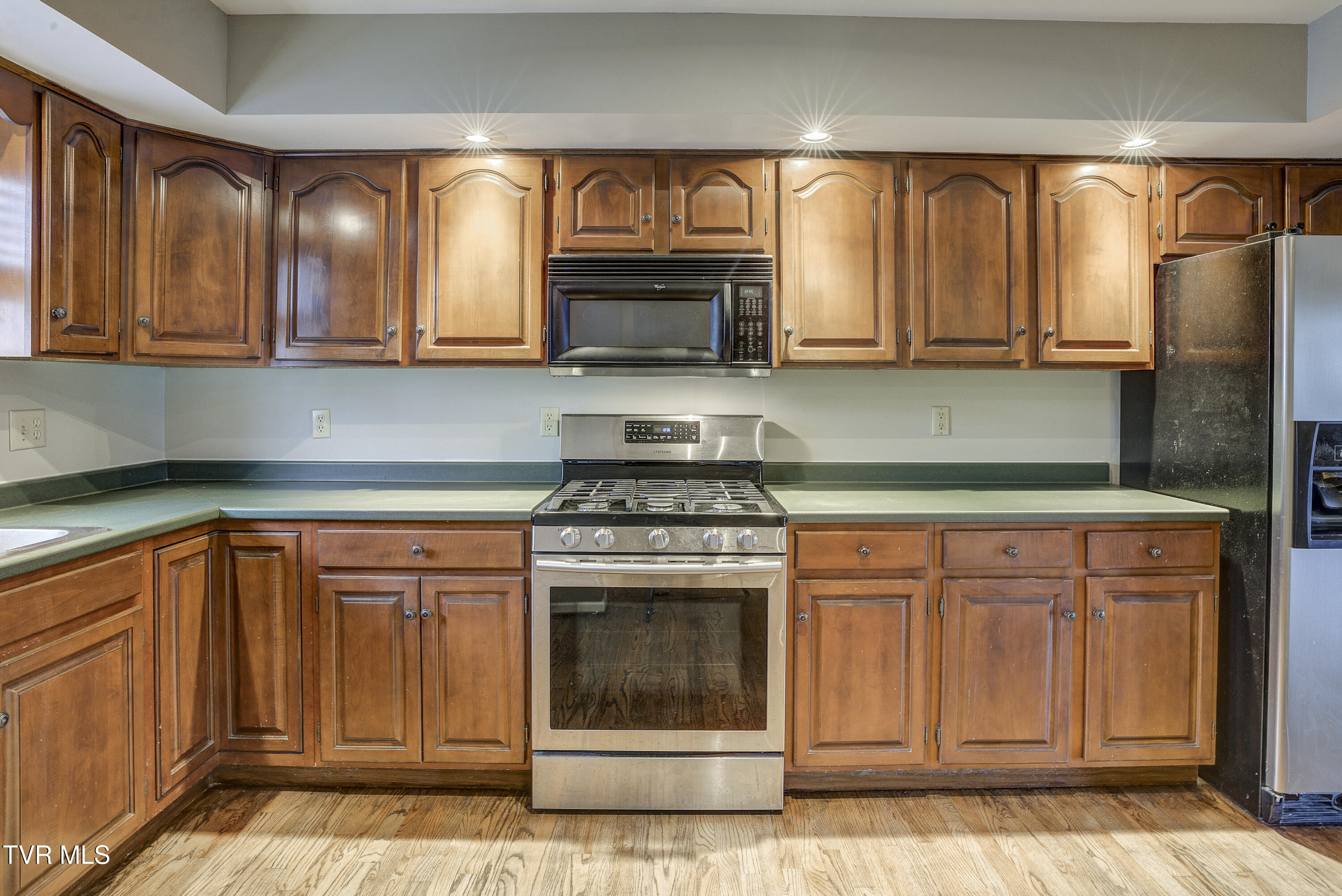 204 East Mountain View Road 40