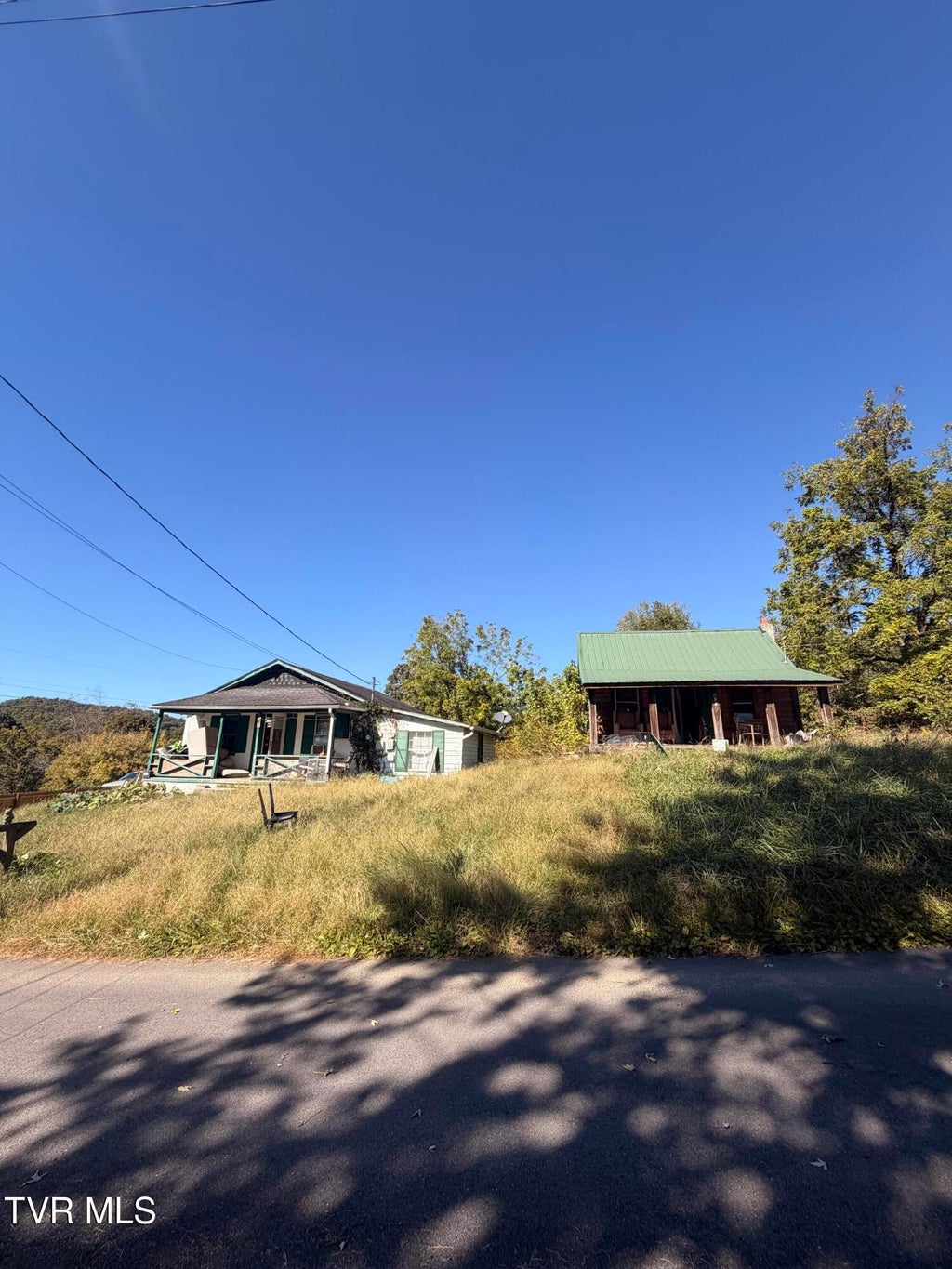 Photo of 509 Campbells Pvt DR, Bristol, TN 37620 (MLS # 10001816)