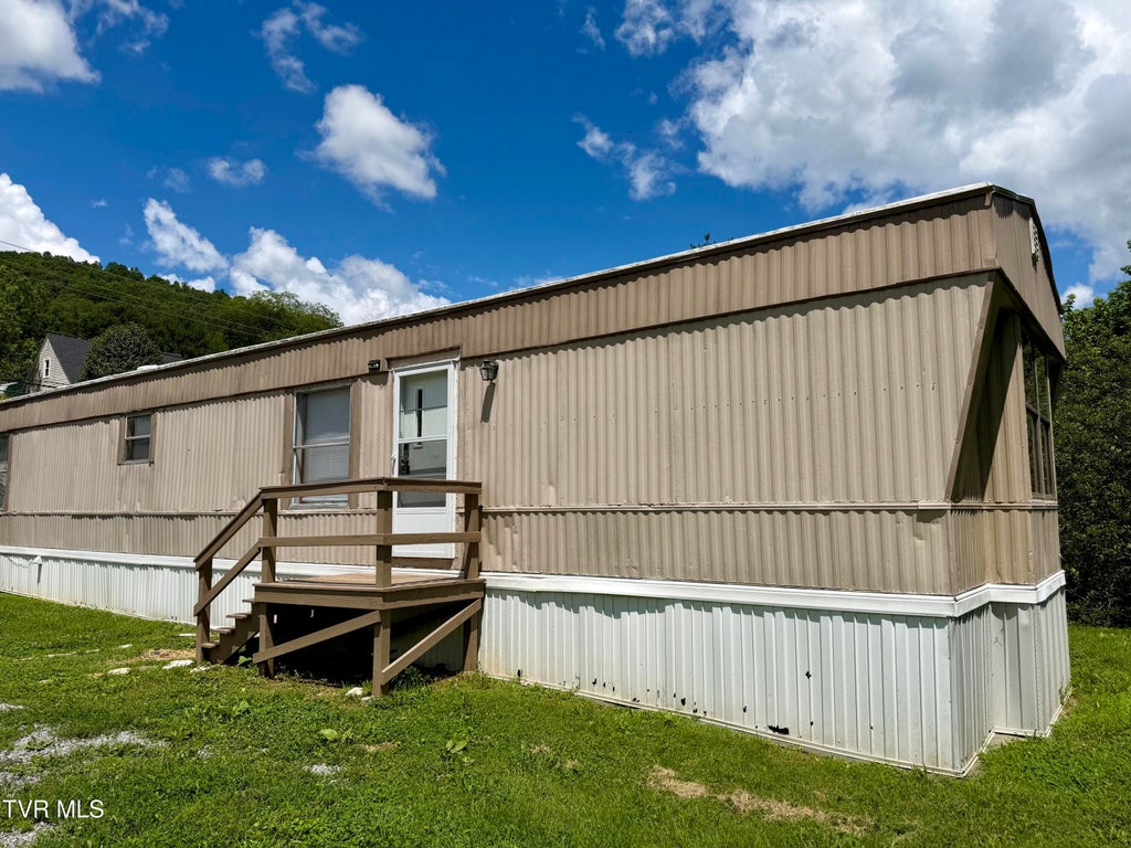 Photo of 1273 Jackson Street, Gate City, VA 24251 (MLS # 10000010)