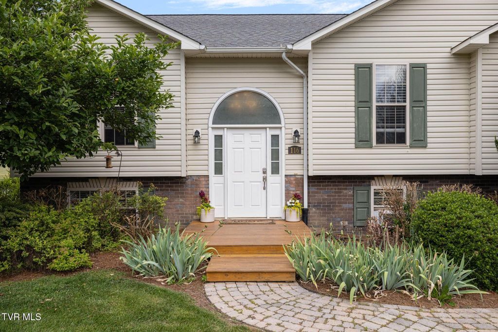 Photo of 116 Alfalfa Lane, Jonesborough, TN 37659 (MLS # 9997339)