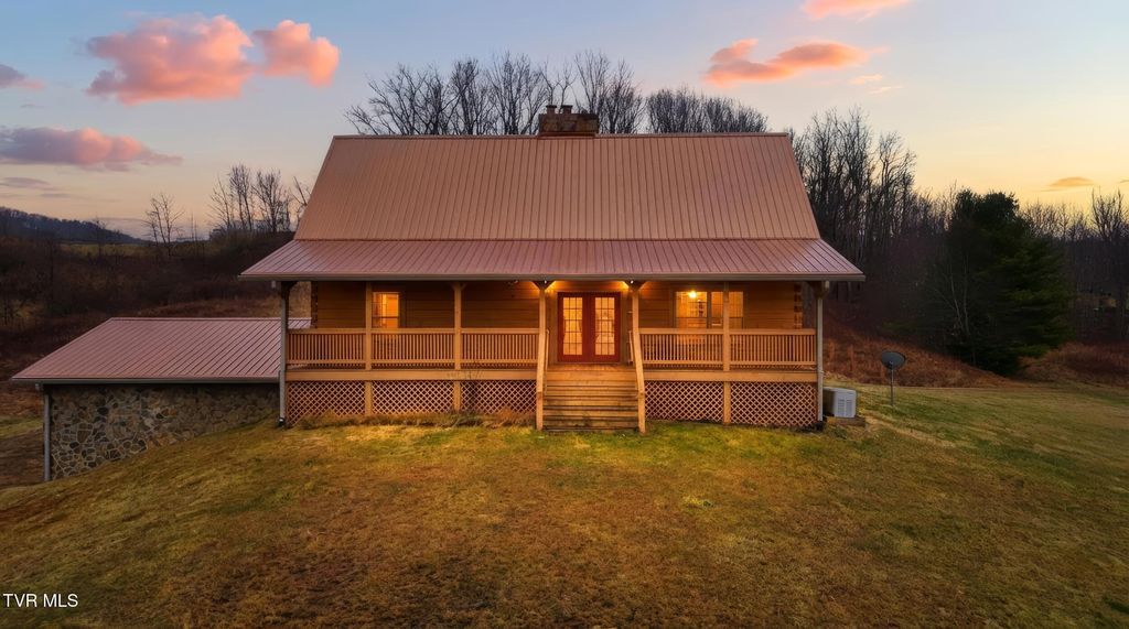 Photo of 274 Flatridge Road, Troutdale, VA 24378 (MLS # 9989675)