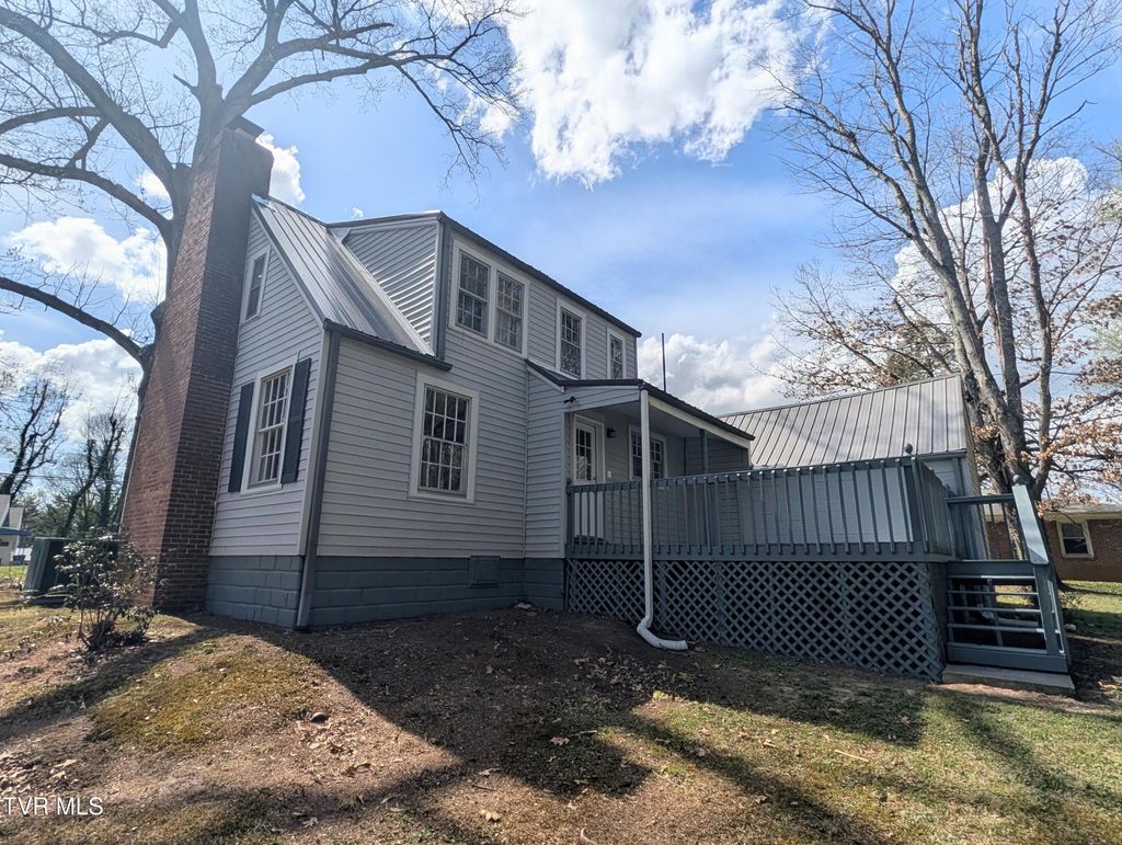 Photo of 1027 Columbia Road, Bristol, TN 37620 (MLS # 9993483)