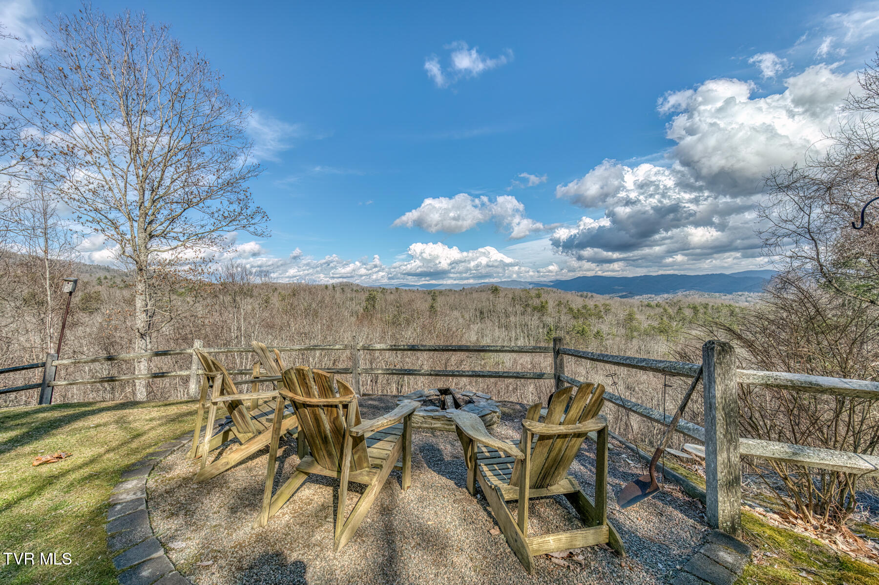 1414 Sprucy Ridge Private Road, Mountain City, Tennessee image 9
