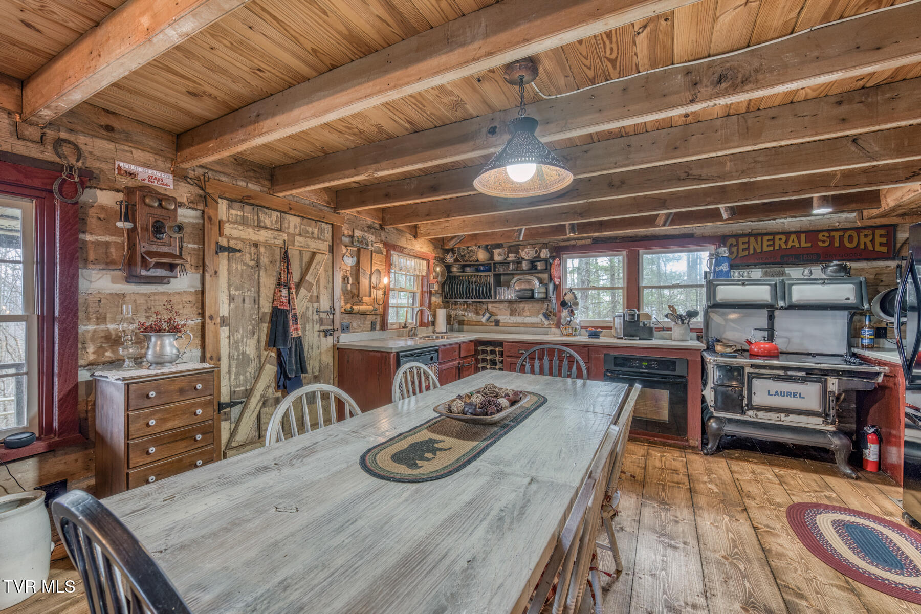 1414 Sprucy Ridge Private Road, Mountain City, Tennessee image 21
