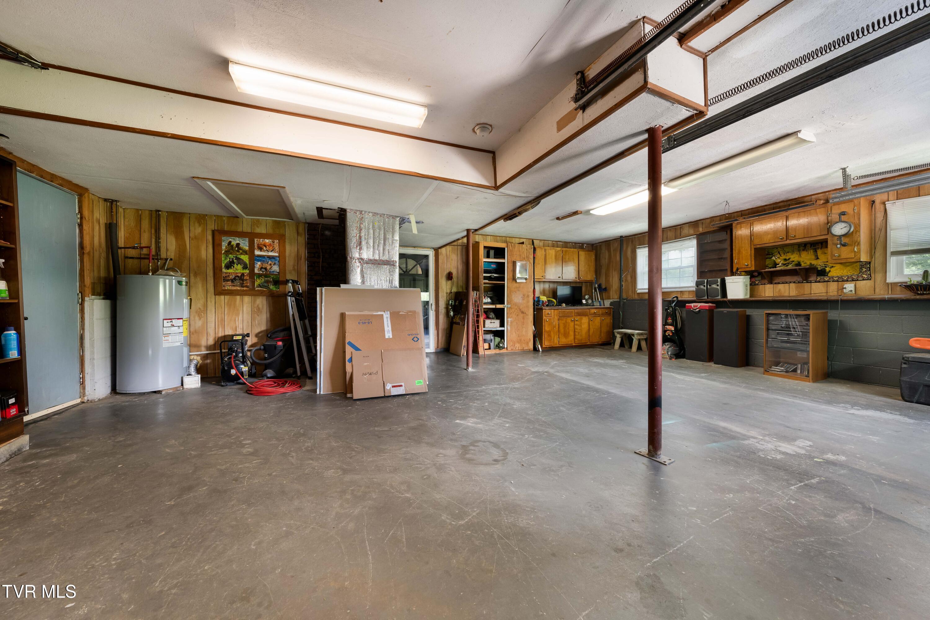 524 Mountain View Drive, Piney Flats, Tennessee image 38