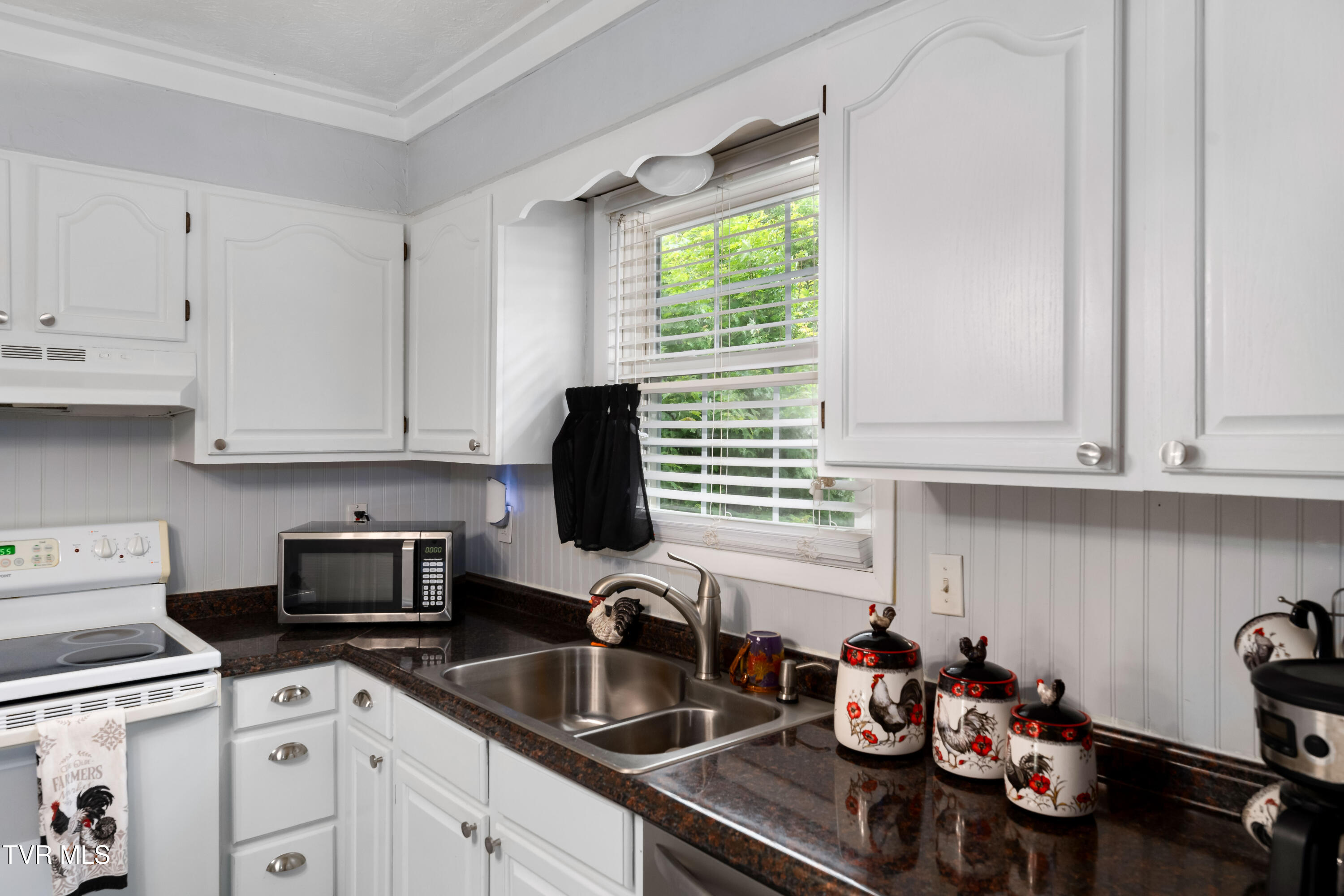 524 Mountain View Drive, Piney Flats, Tennessee image 18