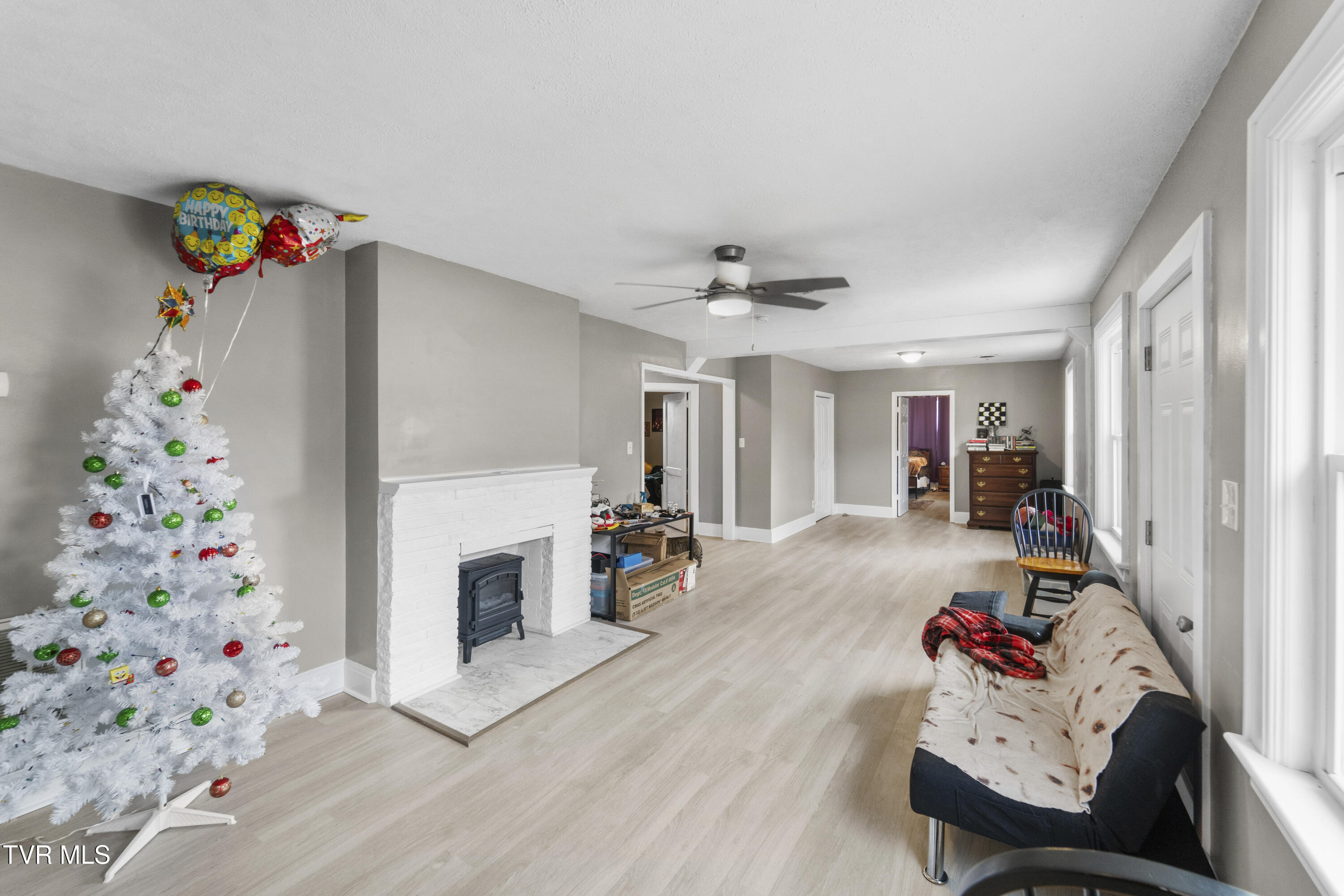 350 Hill Park Drive Drive, Bristol, Virginia image 3