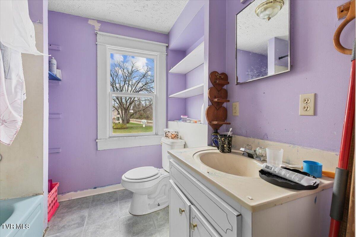 104 Maple Street, Glade Spring, Virginia image 28