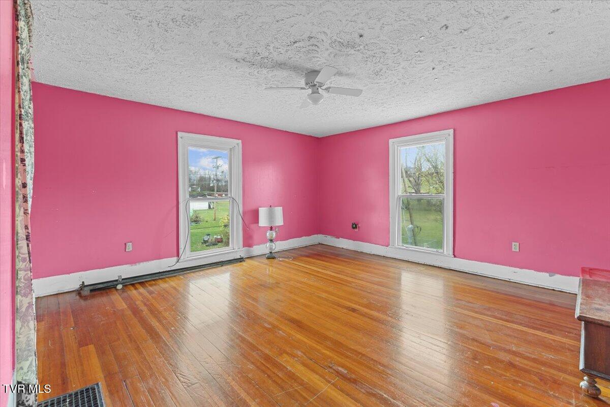 104 Maple Street, Glade Spring, Virginia image 24