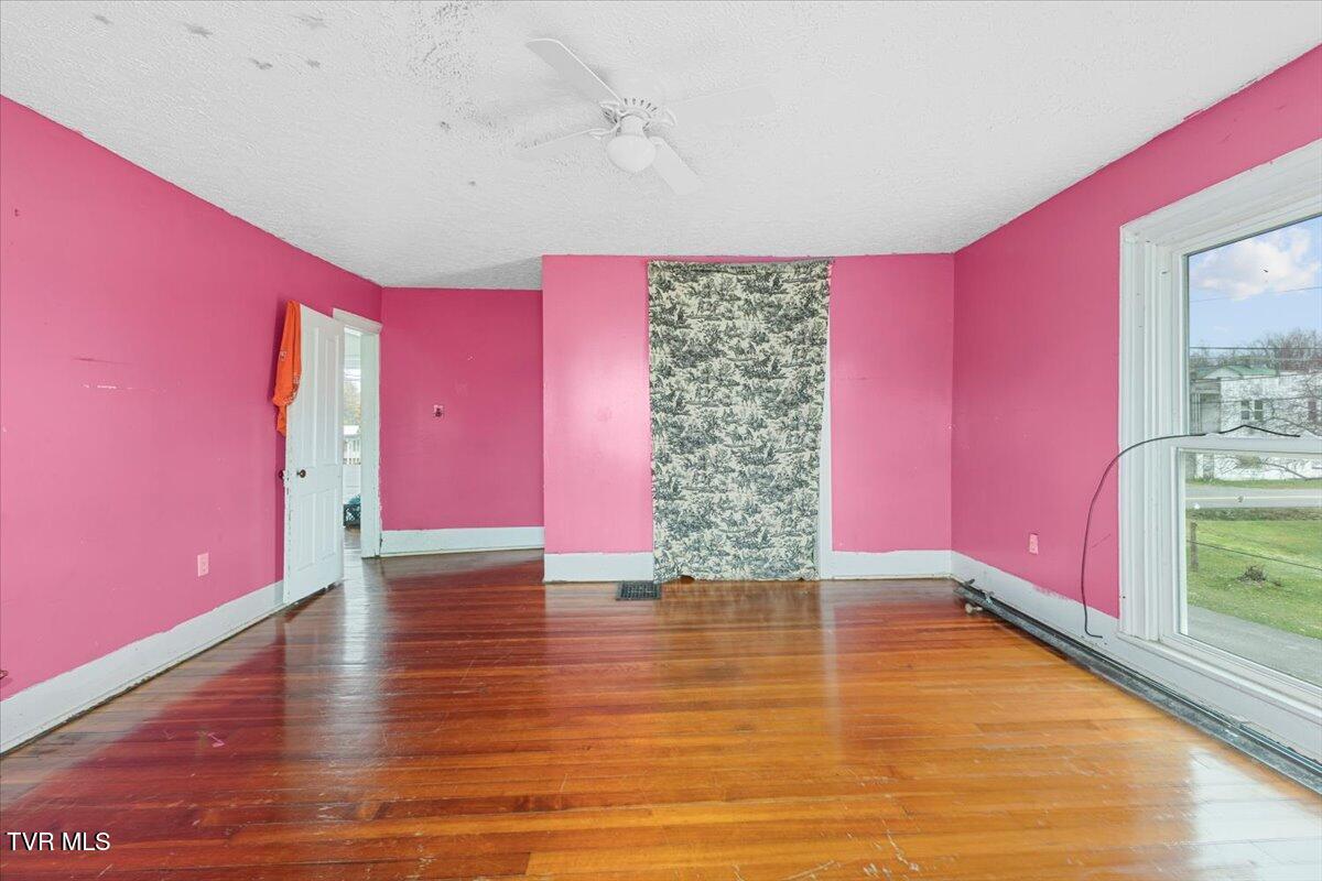 104 Maple Street, Glade Spring, Virginia image 25