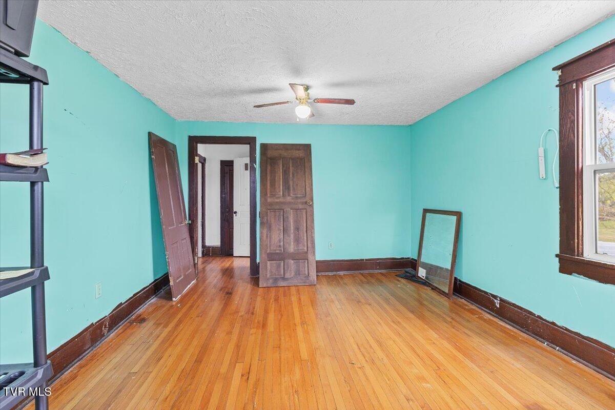 104 Maple Street, Glade Spring, Virginia image 32
