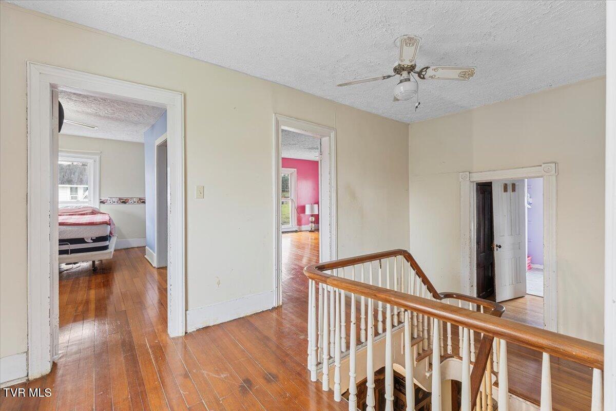 104 Maple Street, Glade Spring, Virginia image 22