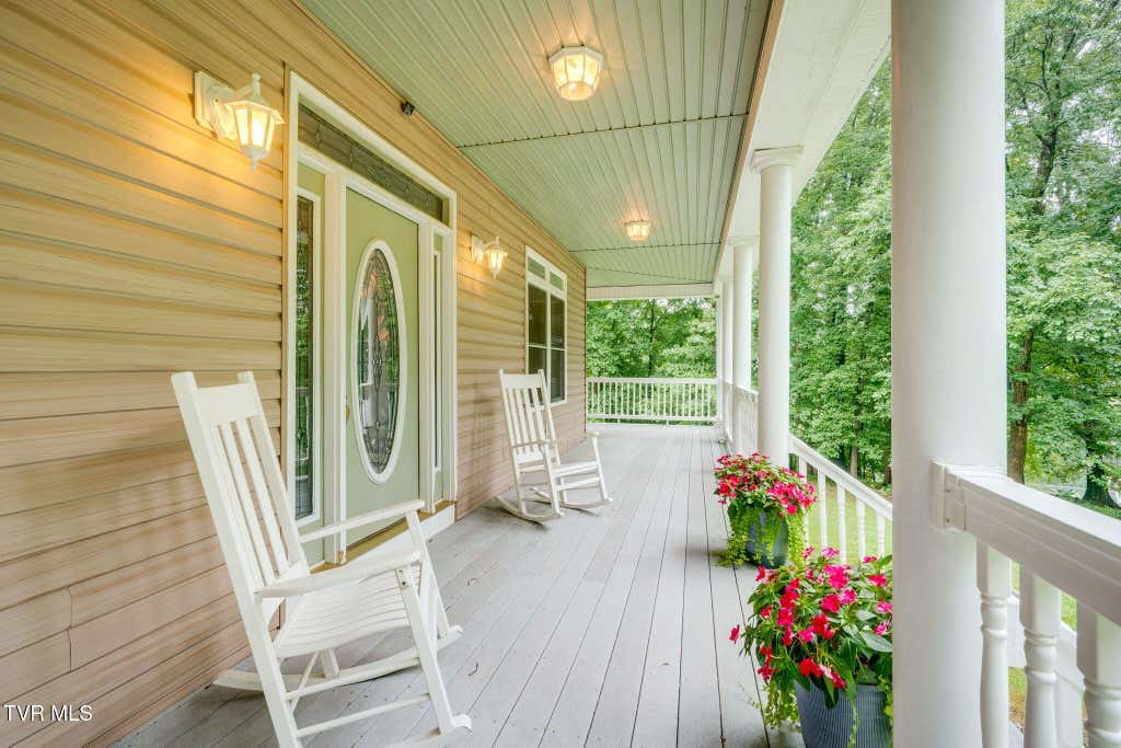 Photo of 149 Plazz Avenue, Johnson City, TN 37601 (MLS # 9998635)
