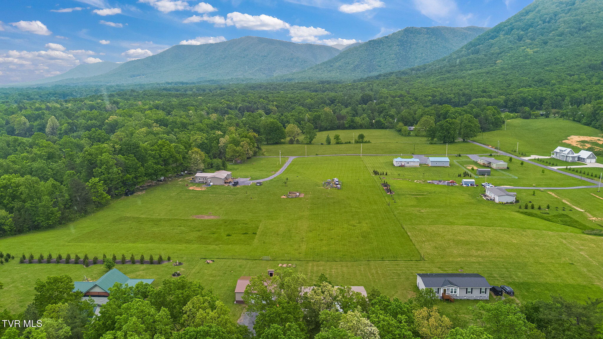 100 Colyer Road, Greeneville, Tennessee image 8