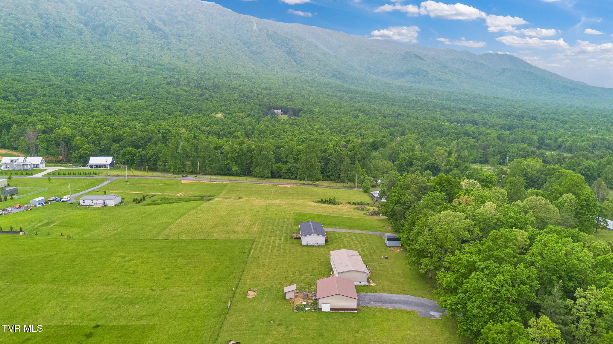 100 Colyer Road, Greeneville, Tennessee image 6