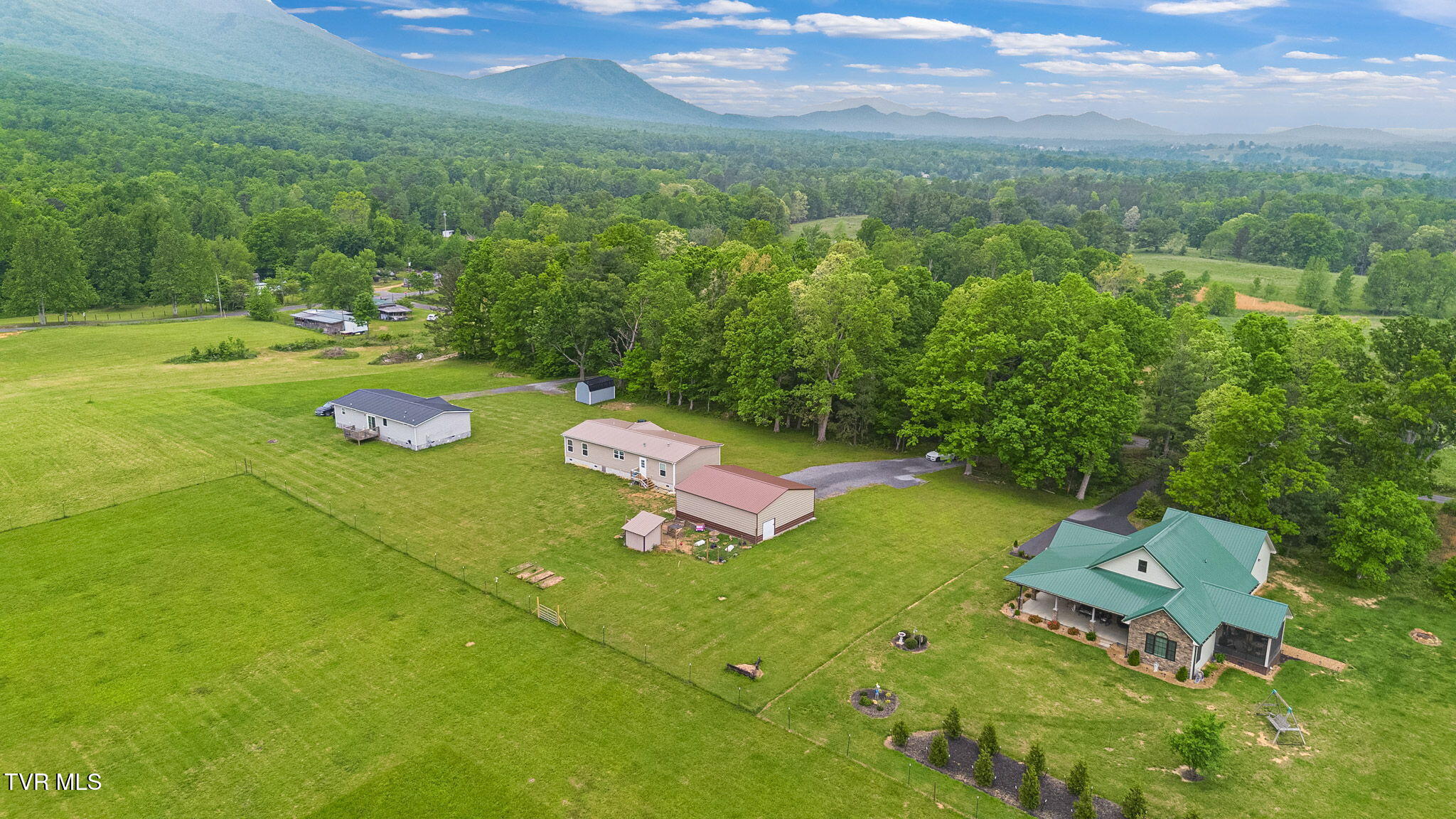 100 Colyer Road, Greeneville, Tennessee image 5