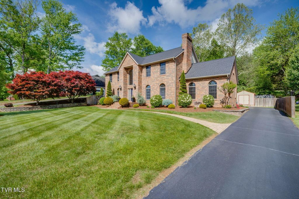 Photo of 3504 Bondwood Circle, Johnson City, TN 37604 (MLS # 9994324)