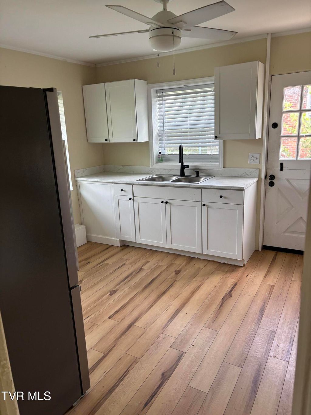 Photo of 1506 Holston Avenue, Johnson City, TN 37601 (MLS # 9985804)