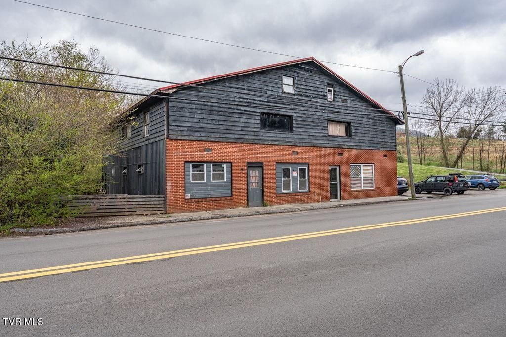Photo of 611 Church Street, Mountain City, TN 37683 (MLS # 9979103)