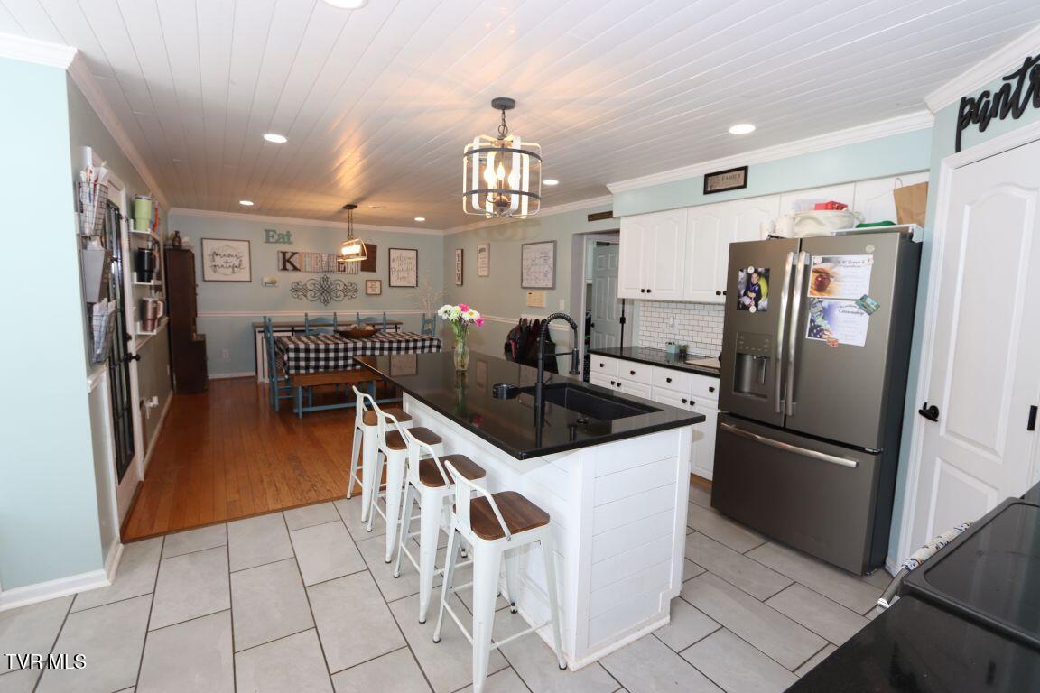 21164 Vances Mill Road, Abingdon, Virginia image 10