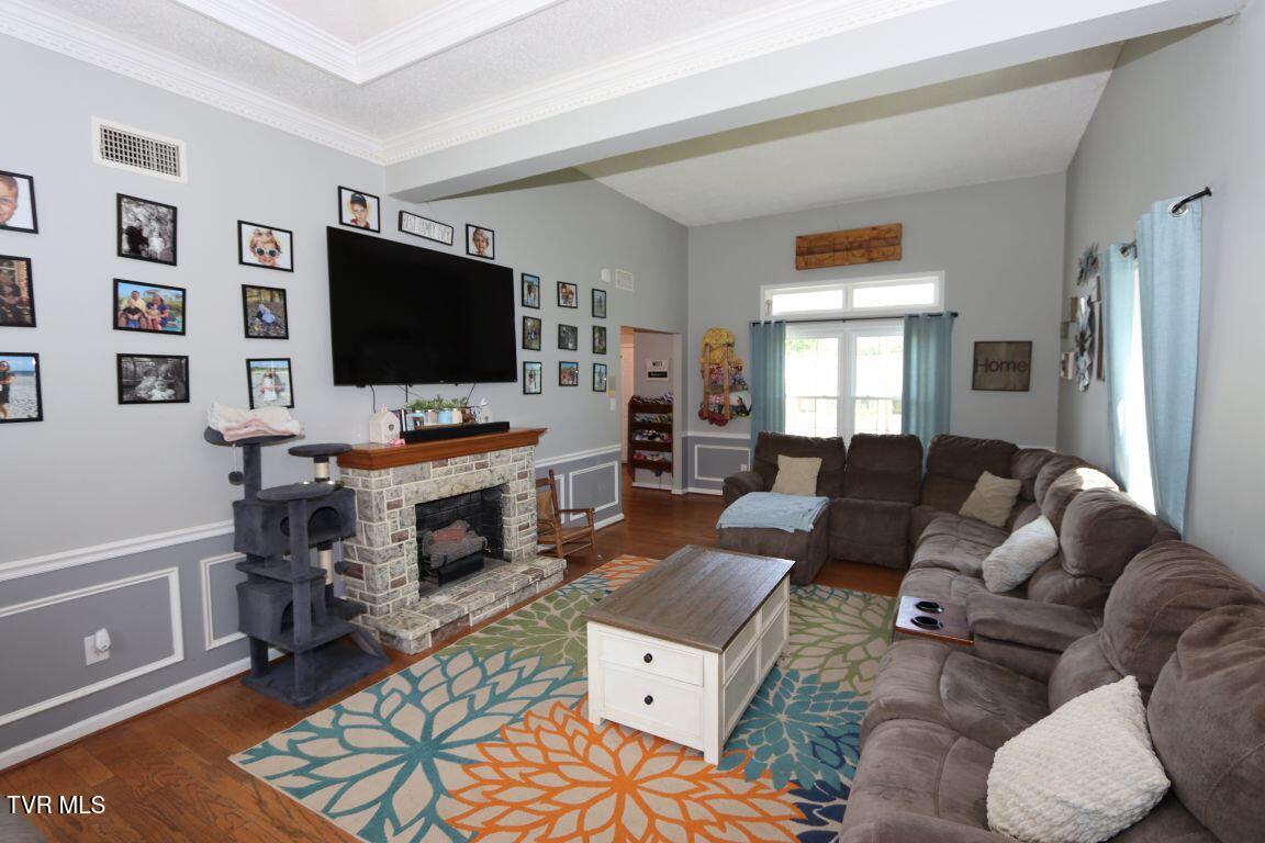 21164 Vances Mill Road, Abingdon, Virginia image 6