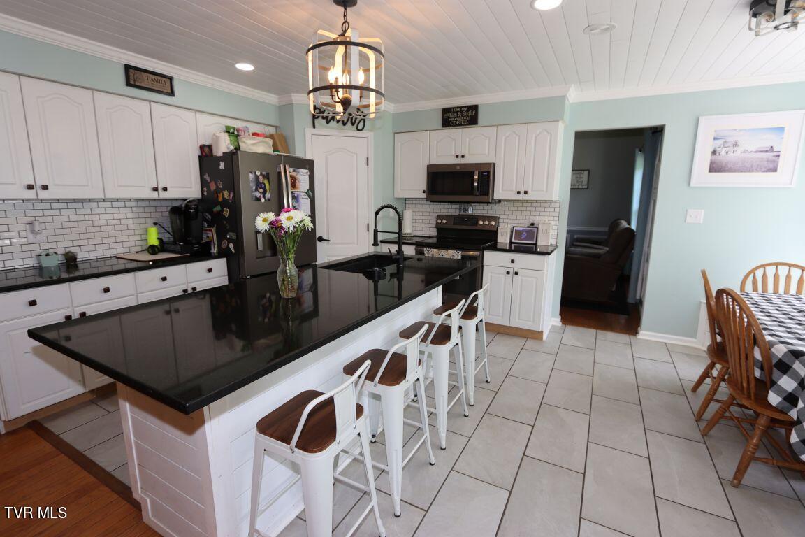 21164 Vances Mill Road, Abingdon, Virginia image 12