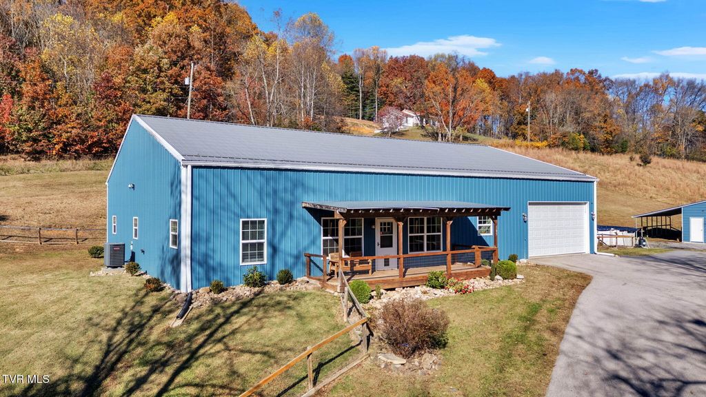 Photo of 105 London Pvt Drive, Kingsport, TN 37660 (MLS # 9988080)