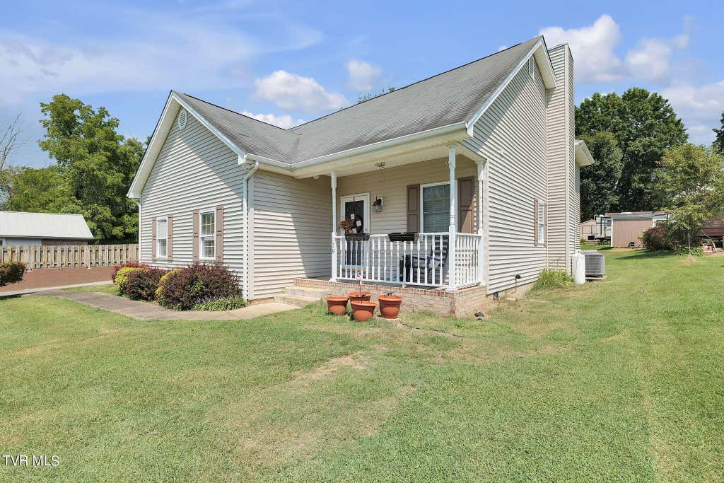 Photo of 129 Paddle Creek Road, Bristol, TN 37620 (MLS # 9998794)
