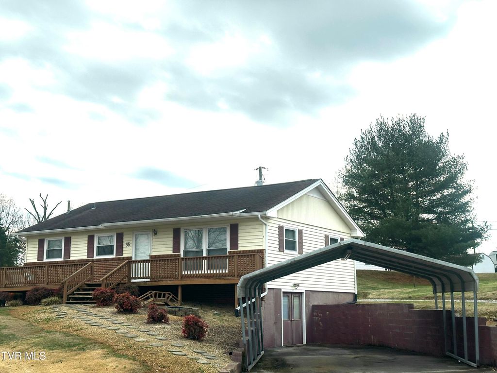 Photo of 35 Hermitage Street, Greeneville, TN 37745 (MLS # 9989564)