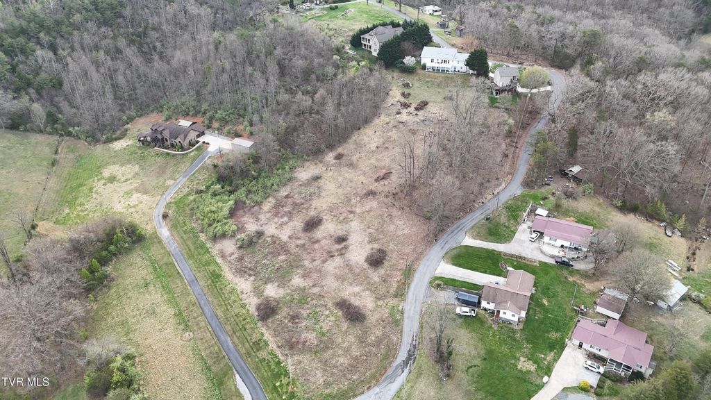 Photo of 1 Parker Lane, Kingsport, TN 37660 (MLS # 9992788)