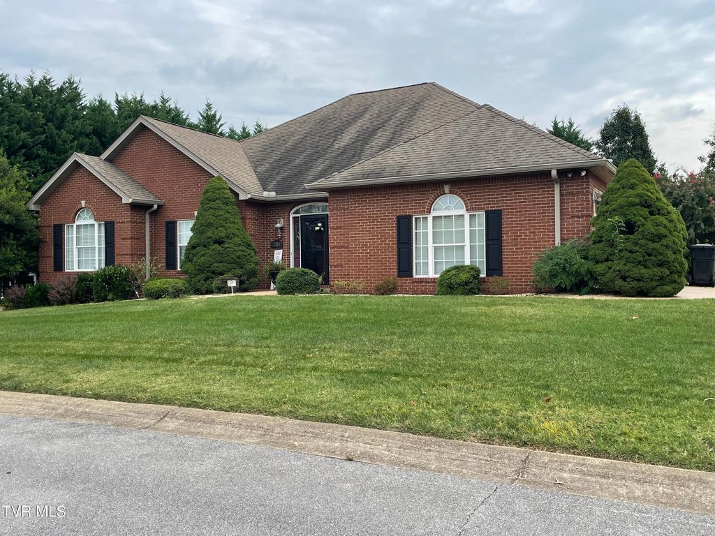 Photo of 2262 Keltic Place, Morristown, TN 37814 (MLS # 9986230)