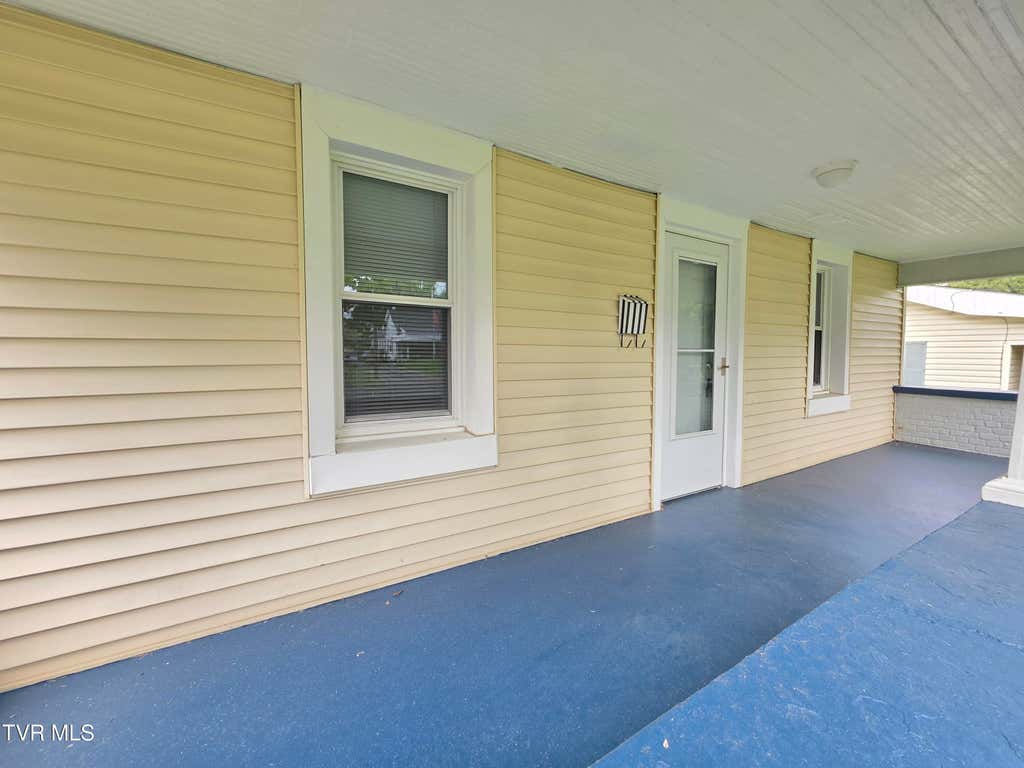 Photo of 1216 Maryland Avenue, Bristol, TN 37620 (MLS # 9999336)
