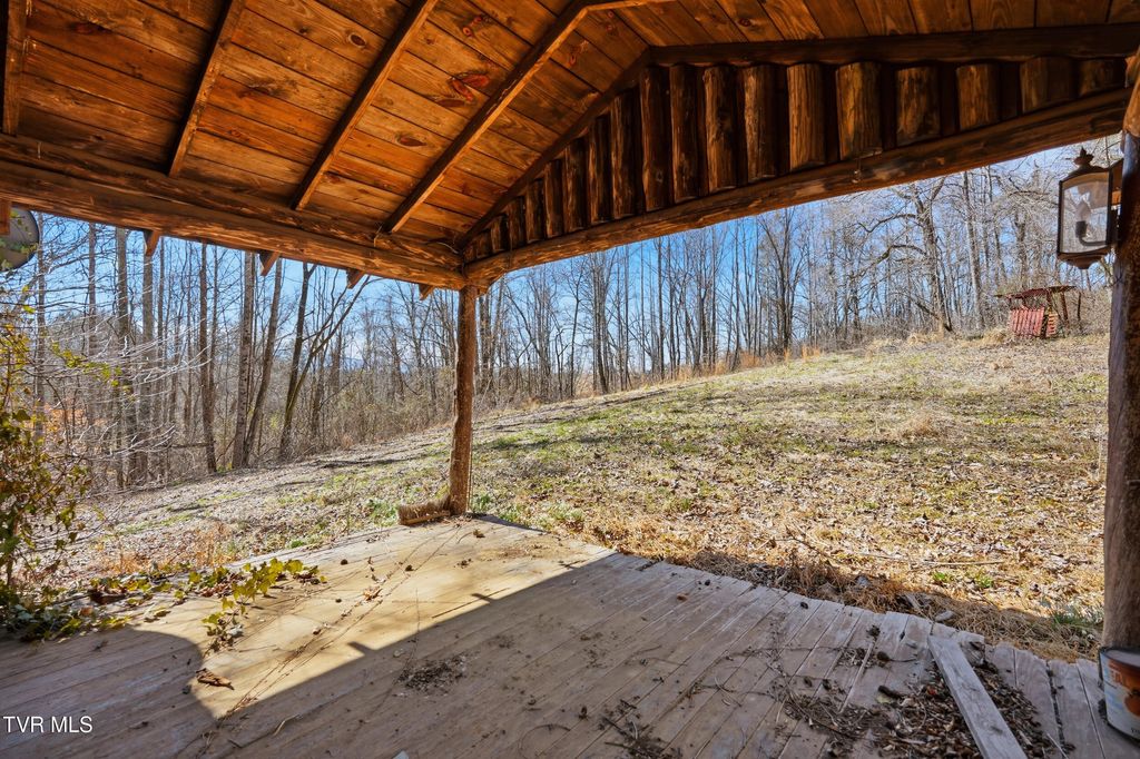 Photo of 597 Cavern Road, Bristol, TN 37620 (MLS # 9991797)