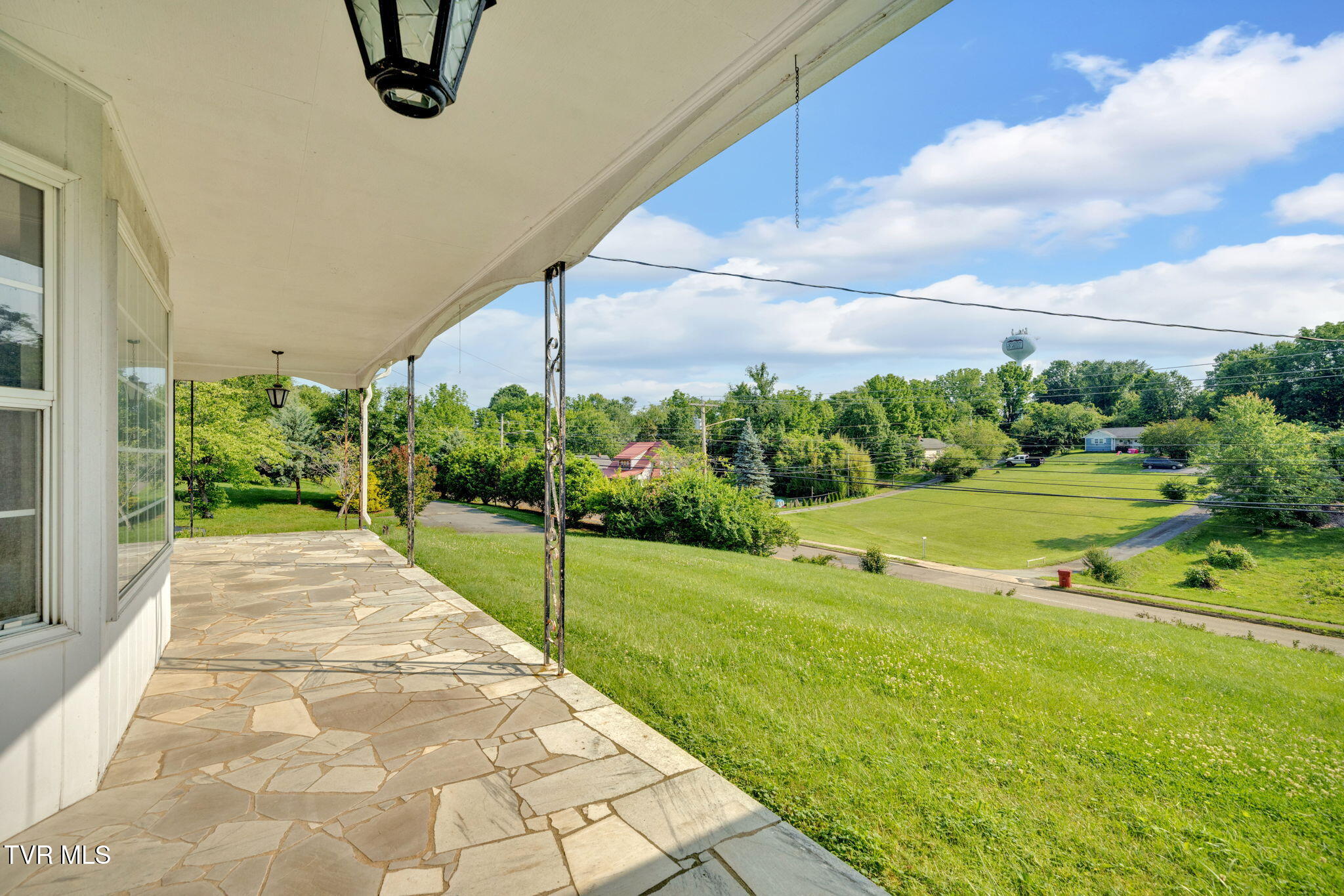 1303 Knob Creek Road, Johnson City, Tennessee image 4