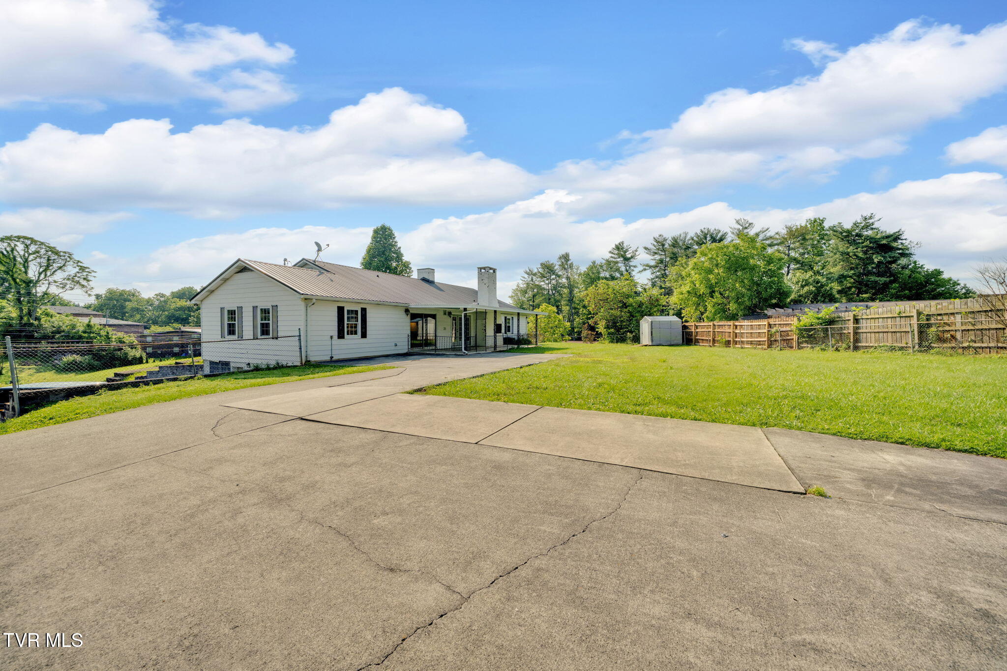 1303 Knob Creek Road, Johnson City, Tennessee image 44