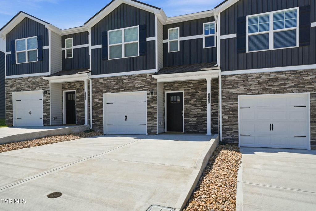 Photo of 1130 Wenna Way Way, Kingsport, TN 37664 (MLS # 9987300)