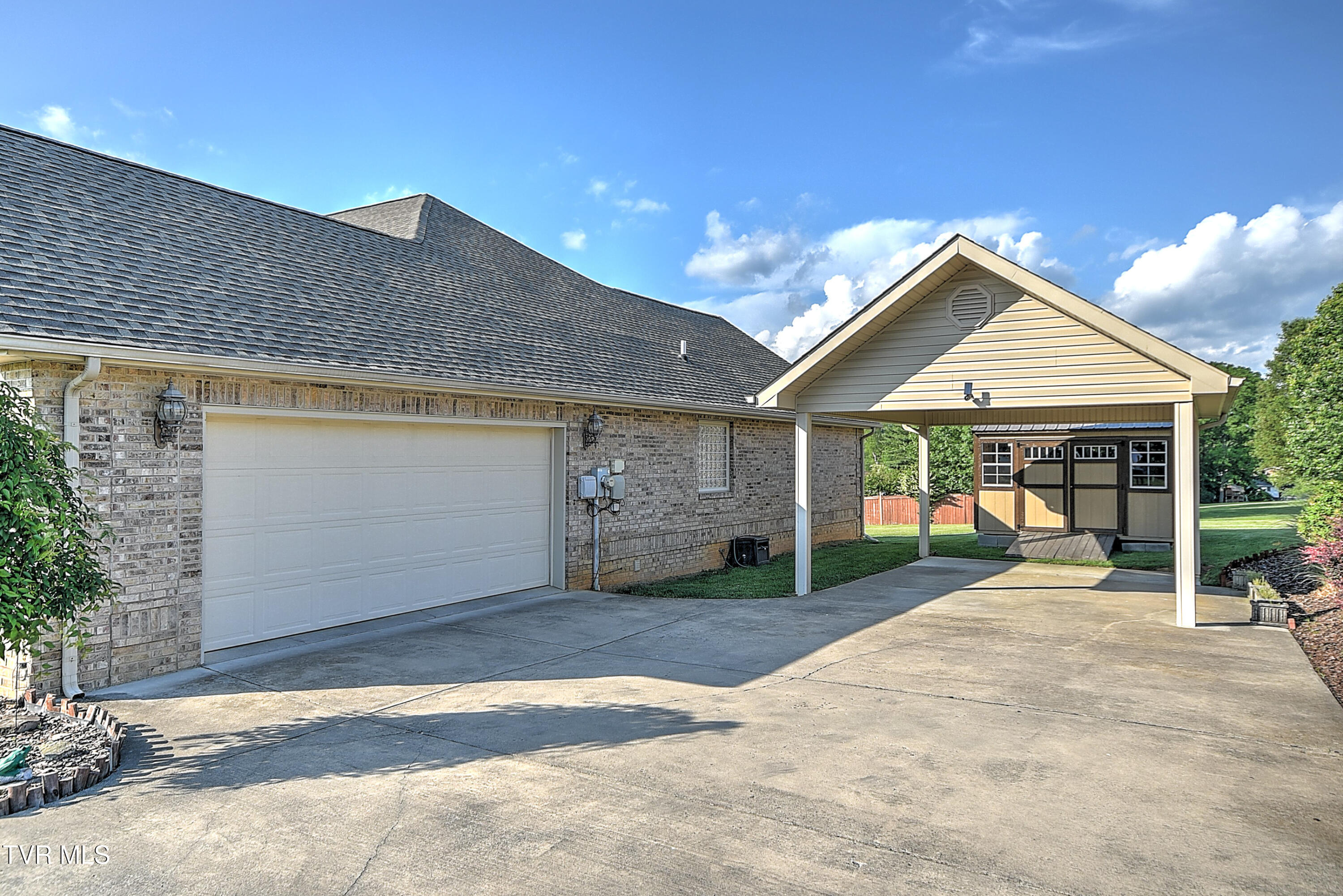 105 Morse Drive, Bristol, Tennessee image 6