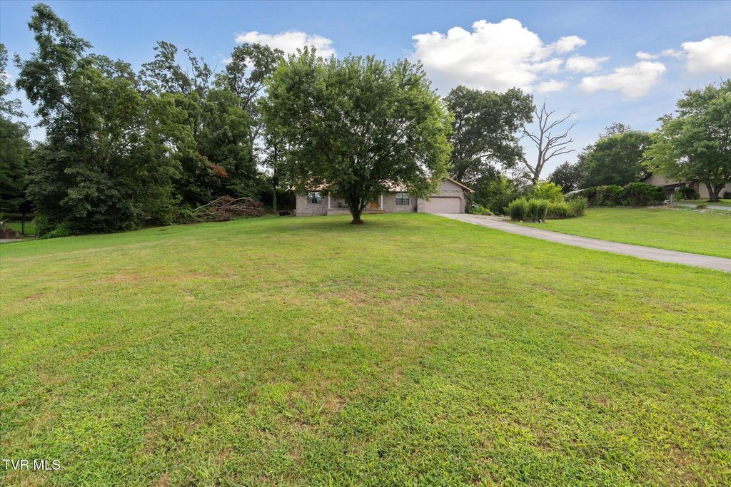 Photo of 351 Hansels Lea, Sevierville, TN 37876 (MLS # 9983445)