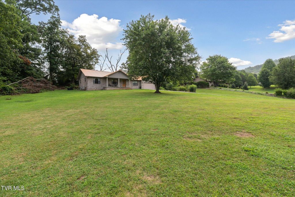 Photo of 351 Hansels Lea, Sevierville, TN 37876 (MLS # 9983445)