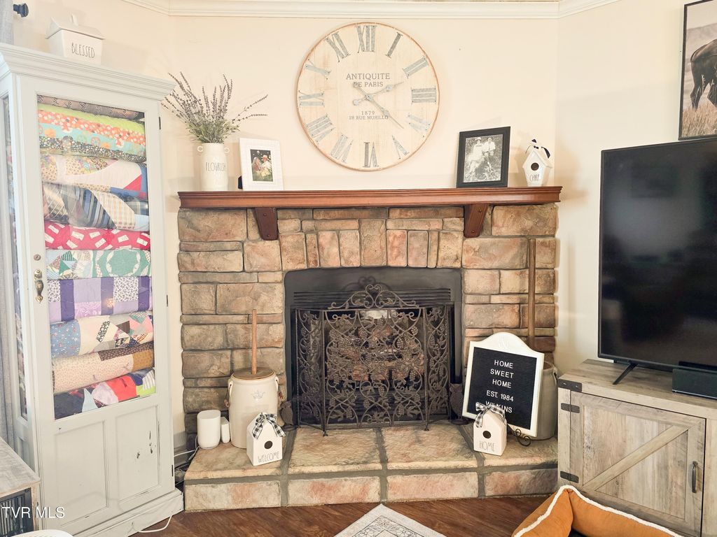 Photo of 18039 Kenwarn Lane, Abingdon, VA 24210 (MLS # 9988043)