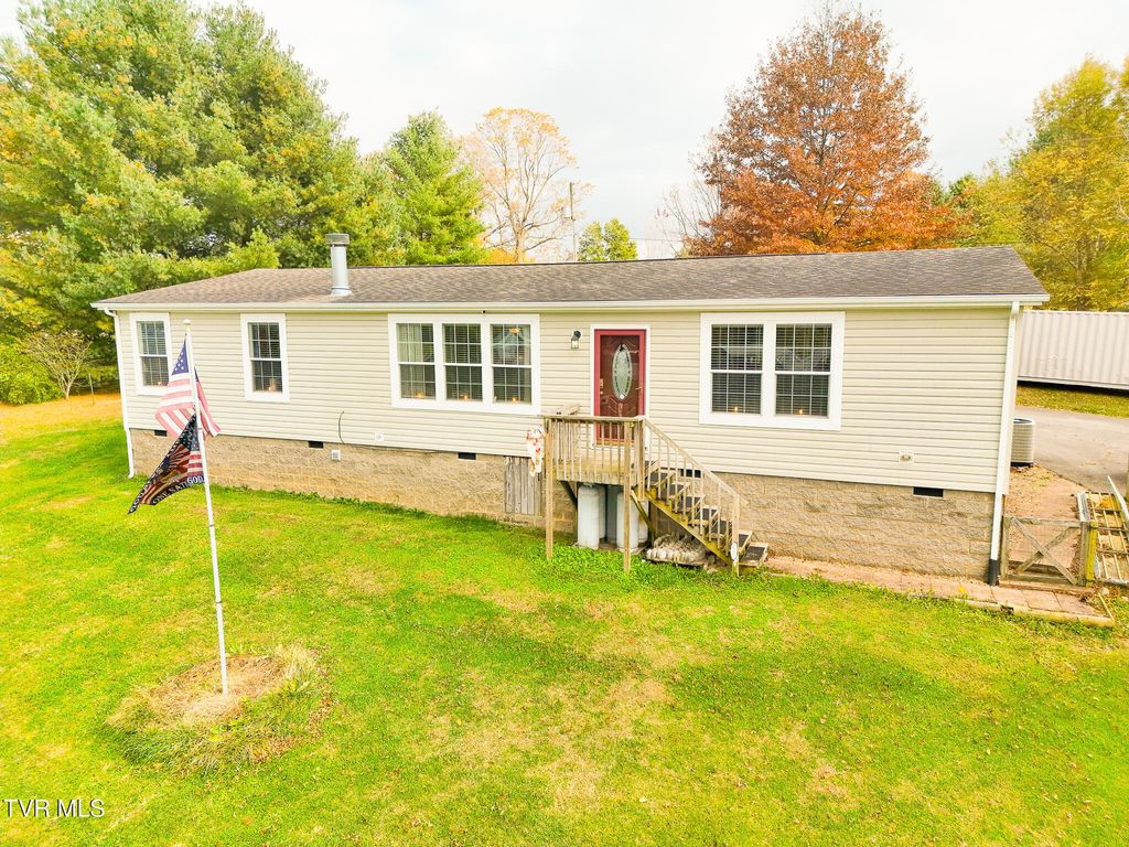 Photo of 18039 Kenwarn Lane, Abingdon, VA 24210 (MLS # 9988043)