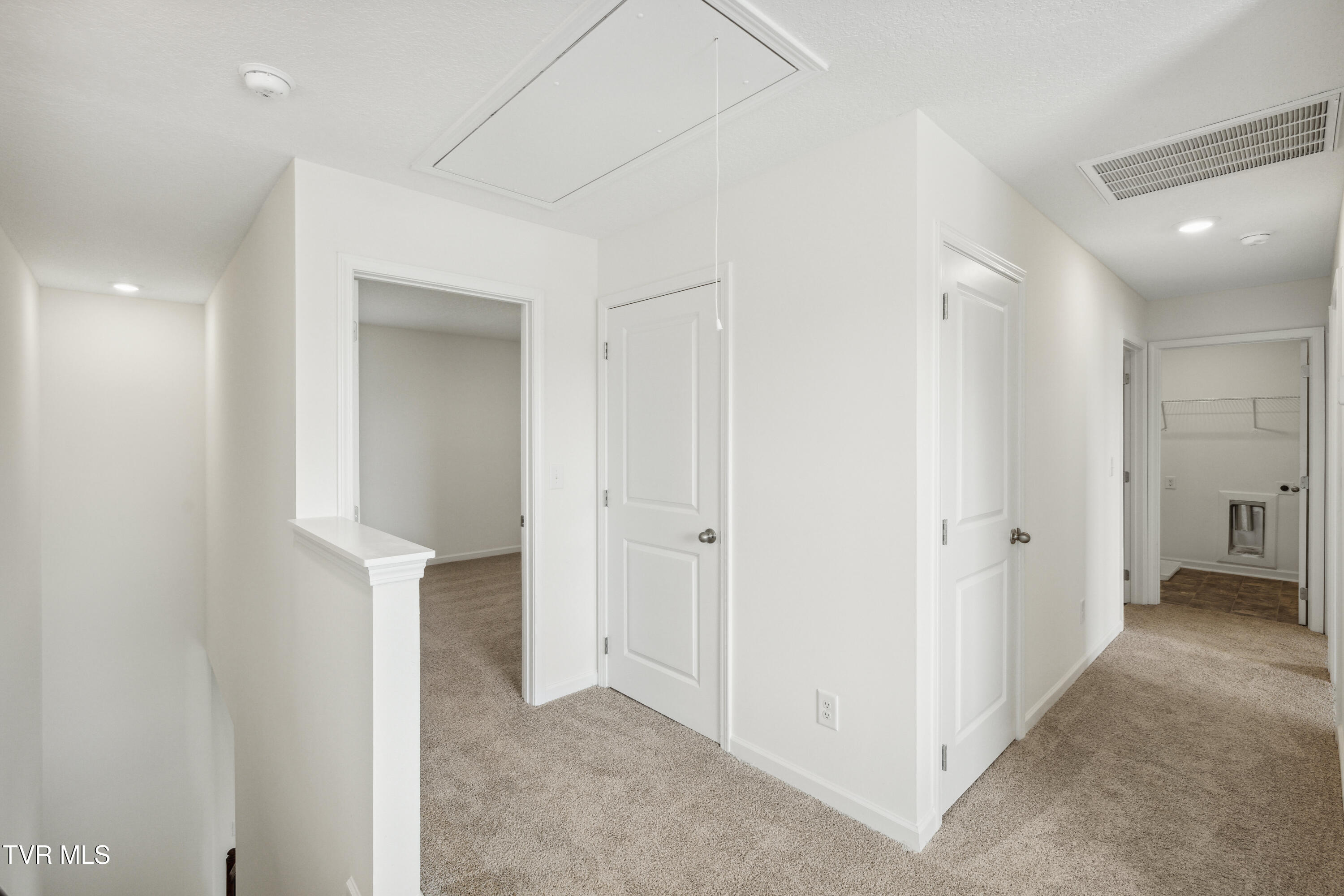 1613 Fox Meadows Circle, Bluff City, Tennessee image 12